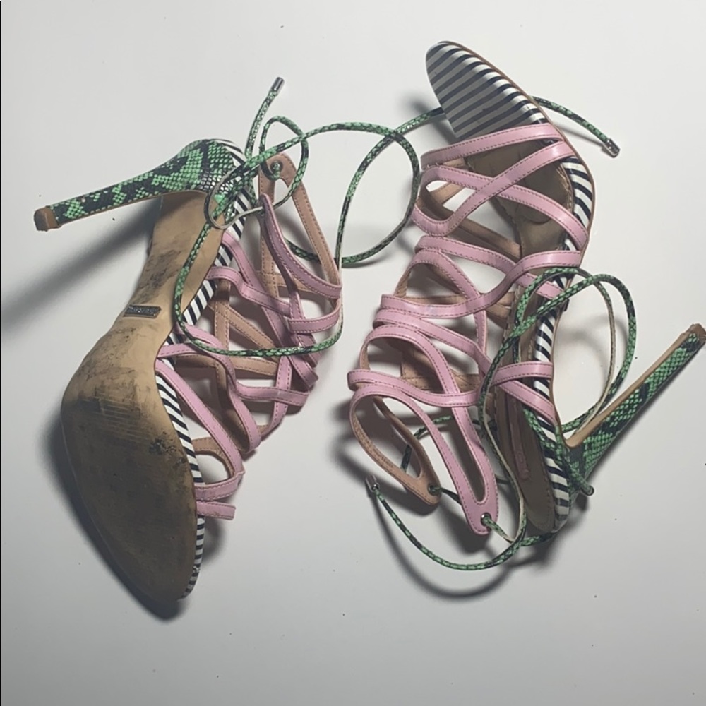 SHOES